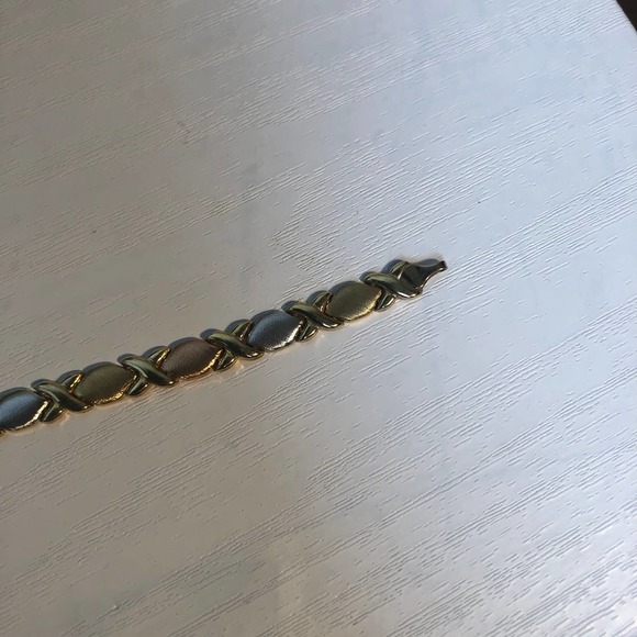 Vintage 90s JcPenney OTC 10K White Gold XO Bracelet & Earrings Set - Picture 7 of 15